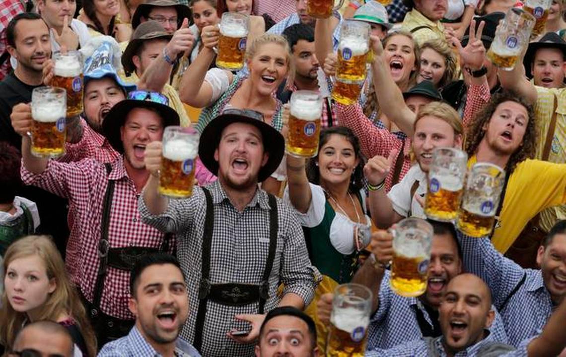 München: Oktoberfest- Hơn cả một lễ hội bia thông thường München: Oktoberfest- Hơn cả một lễ hội bia thông thường